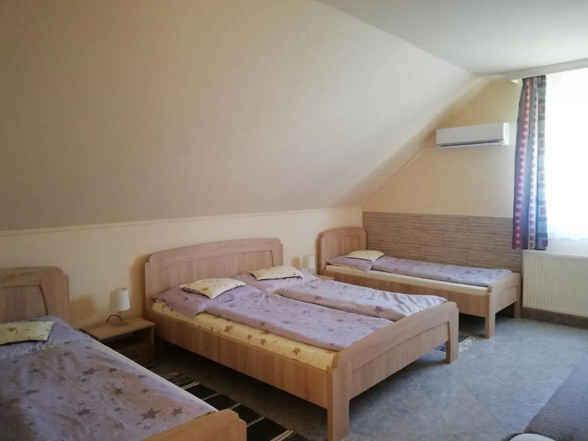 Imola Es Andrea Apartmanhaz Apartment Hajduszoboszlo 0*,