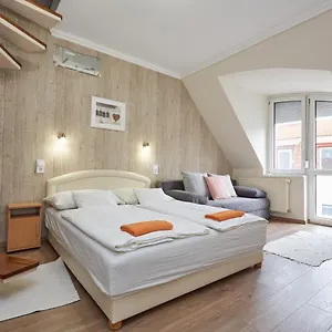 Zoli -nóri Kölcsey 32 Apartman